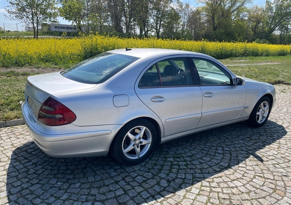 Mercedes-Benz Klasa E cena 25900 przebieg: 352642, rok produkcji 2004 z Strzegom małe 37